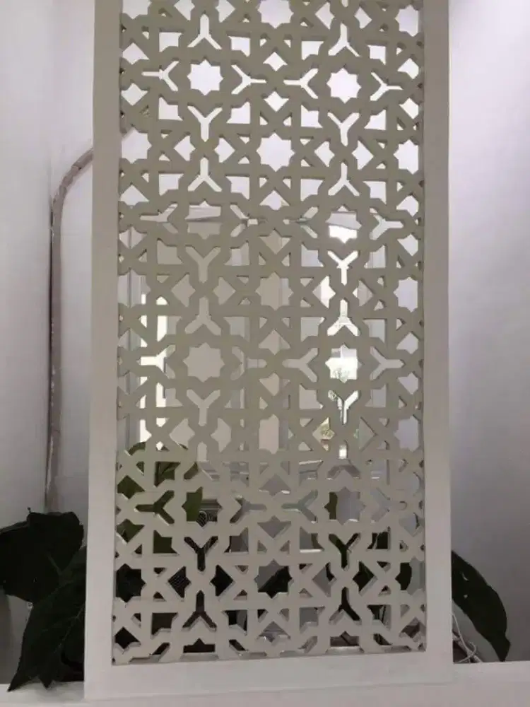 PEMBUATAN KRAWANGAN TEMBOK MASJID GRC