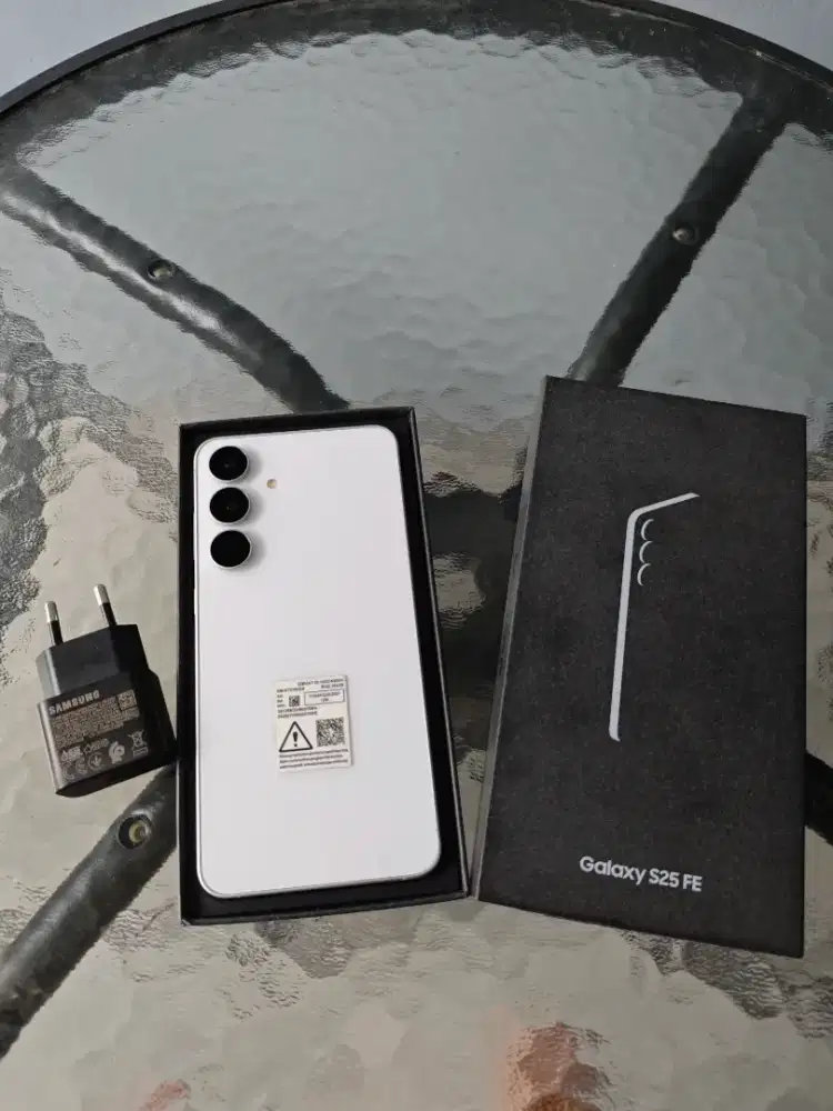 samsung s25 fe 8/256 mulus