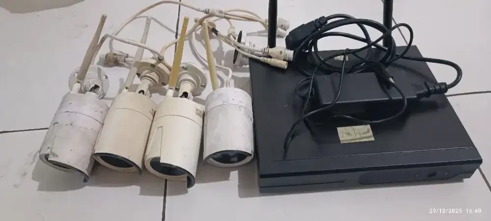 Kamera CCTV Wireless Memori 2TB Kondisi Normal