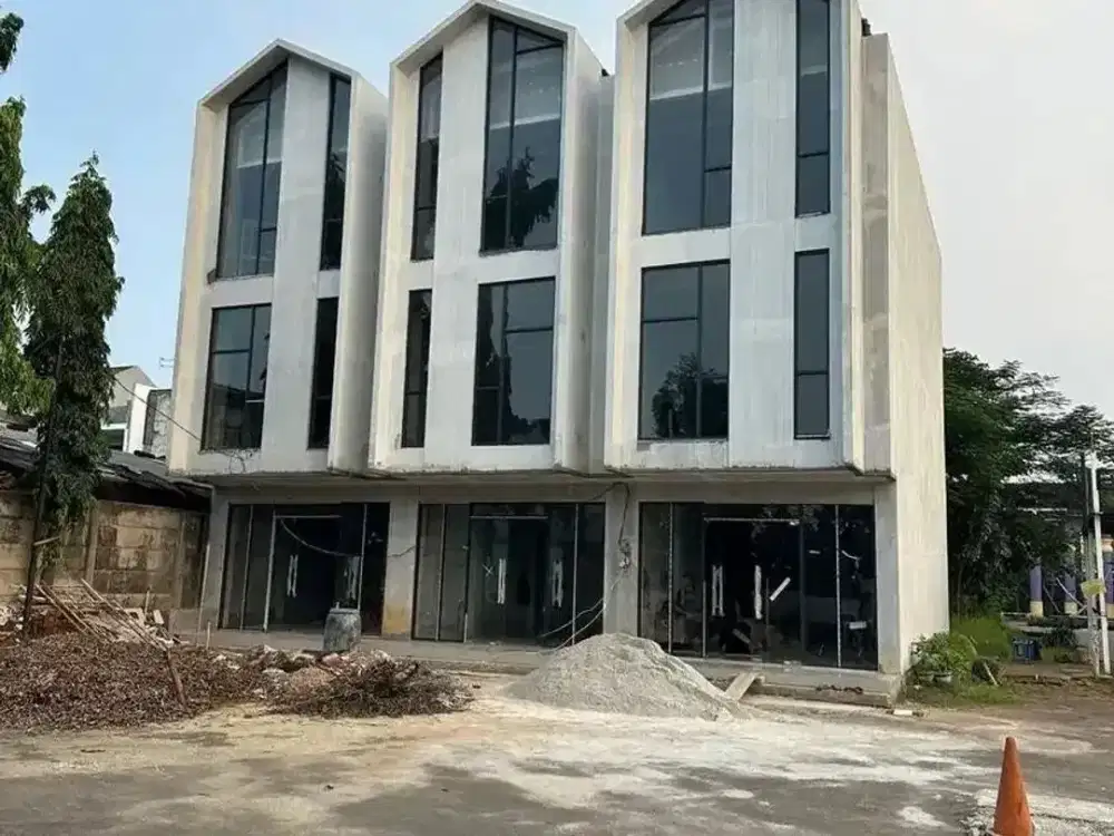 Ruko Brand New Fresh di Jalan Raya I Gusti Ngurah Rai Kranji