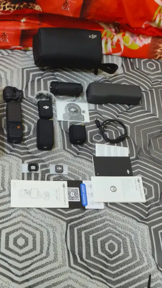 DJI OSMO POCKET 3 (COMBO) LIKE NEW