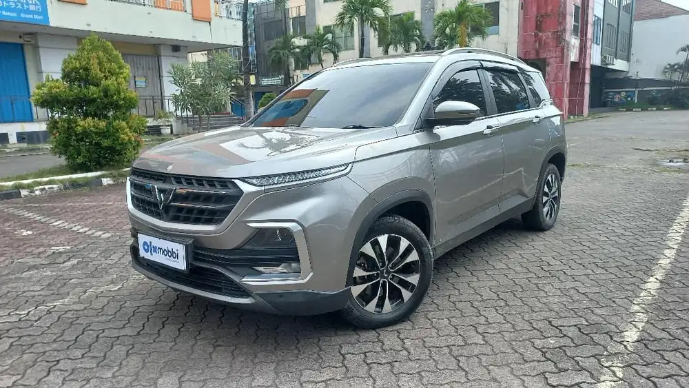 Pajak Panjang - Wuling Almaz 1.5 Exclusive 7-Seater Bensin-AT 2021