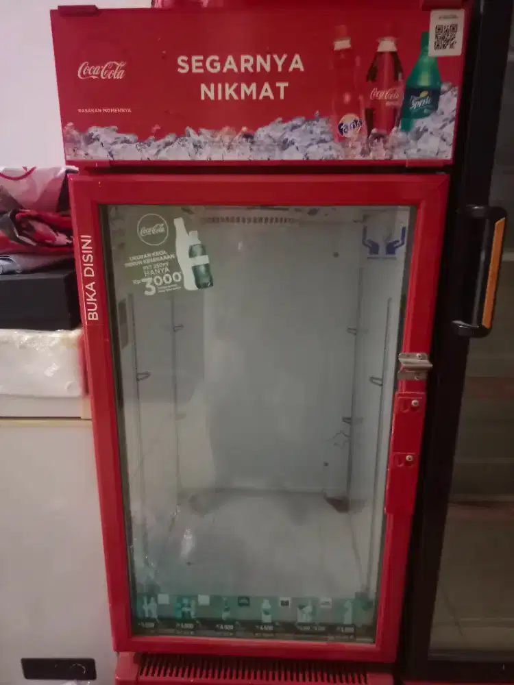 Jual Lemari pendingin minuman.