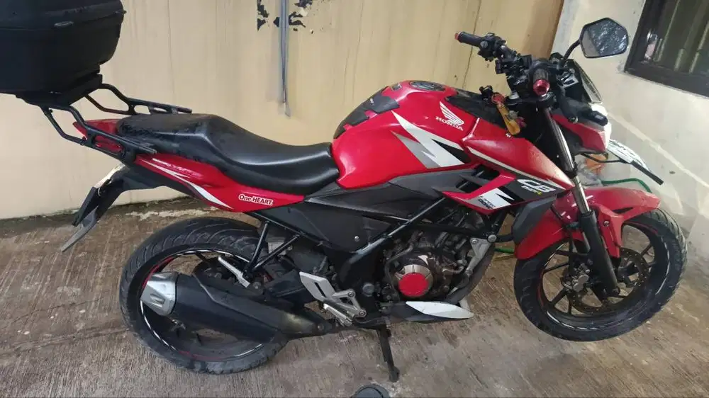 JUAL MURAH Honda CB150R StreetFire SE 2017 - Bonus