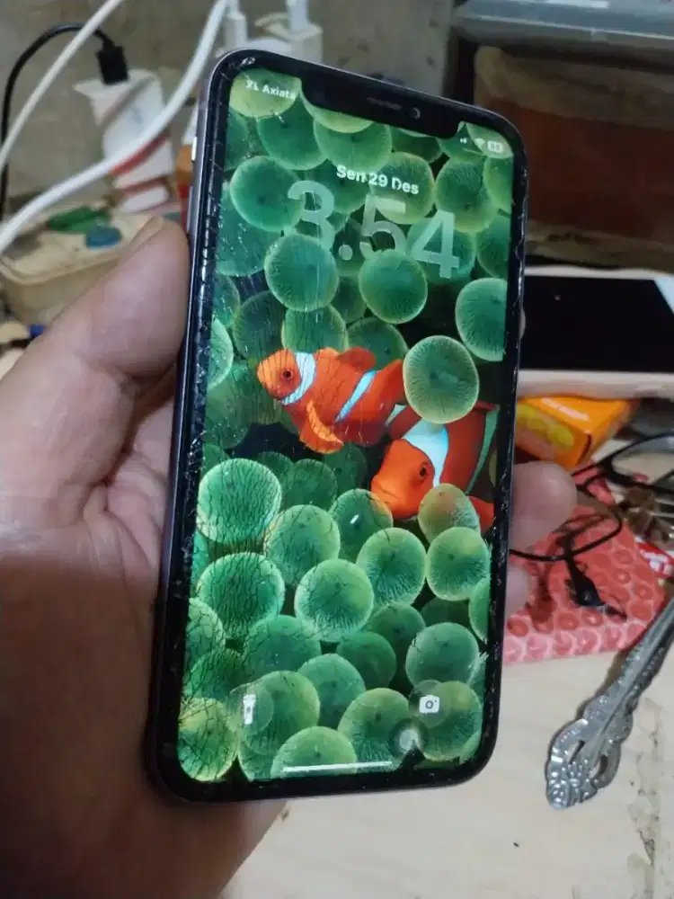 Iphone 11 warna ungu 64 GB ibox