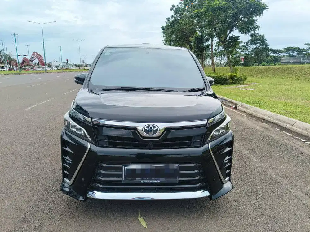 Toyota Voxy 2.0 2021 km 40ribuan