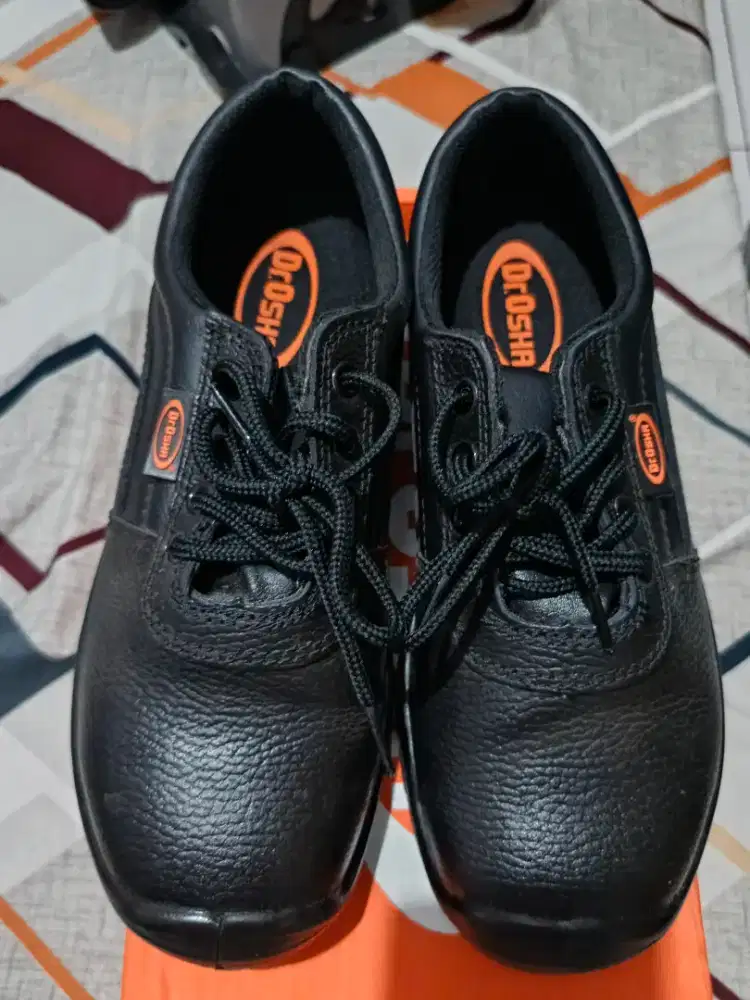 Safety Shoes Dr. Osha ORI dan Murah