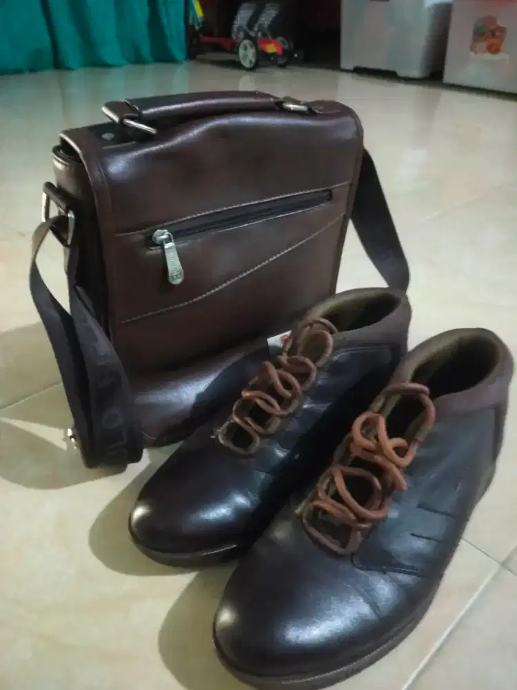 Paket ganteng,,Sepatu kulit donatelo cowok dan tas kulit polo