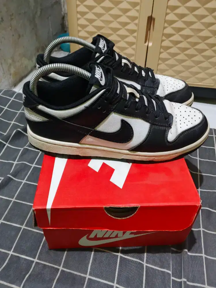 NIKE DUNK PANDA LOW