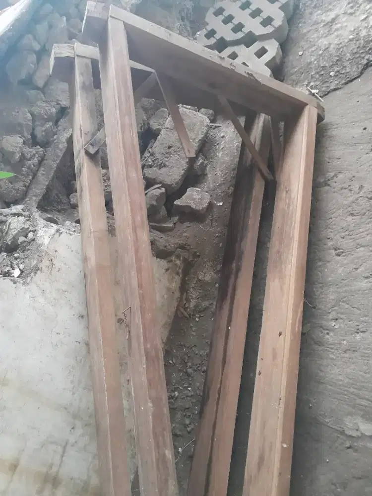 2 kusen kayu pintu baru