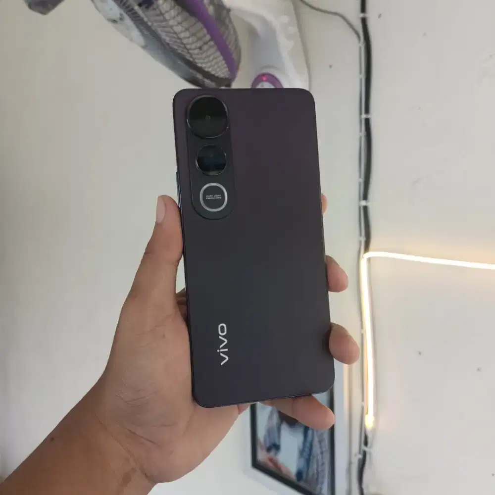 Vivo V50 Lite 5G 12/512 Lengkap Fullset