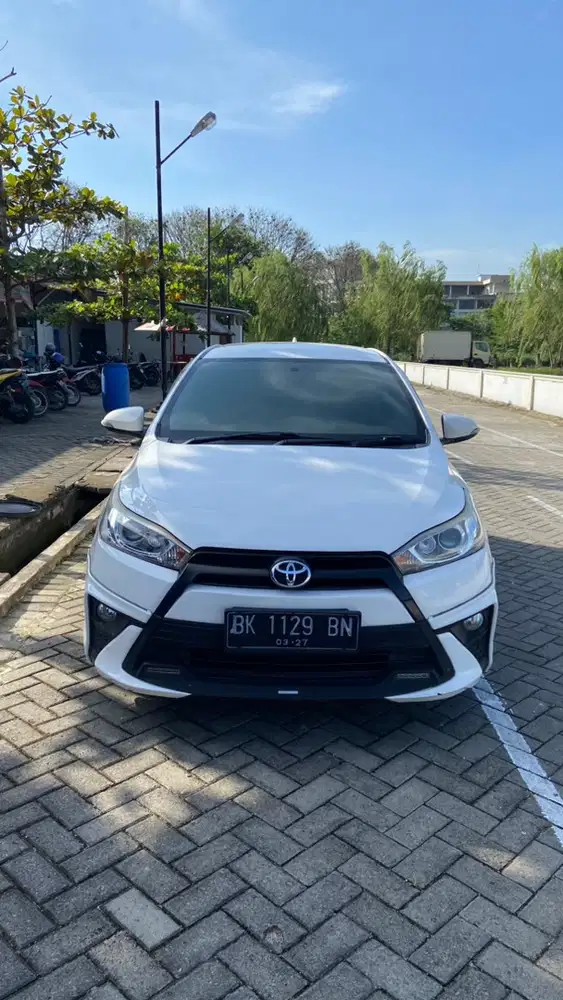 Toyota Yaris 2016 akhir Trd dual VVTI Putih Matic