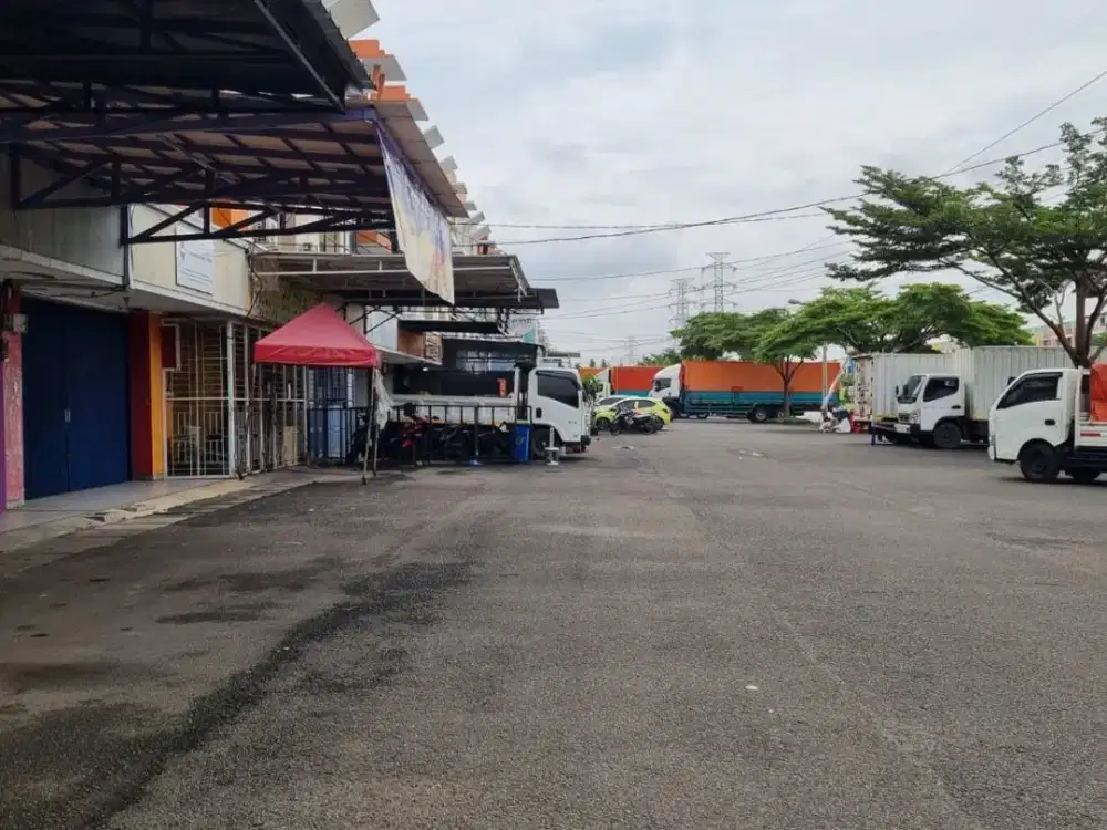 Disewakan Ruko Ifolia.   Lokasi lebih depan. Harapan Indah - Bekasi