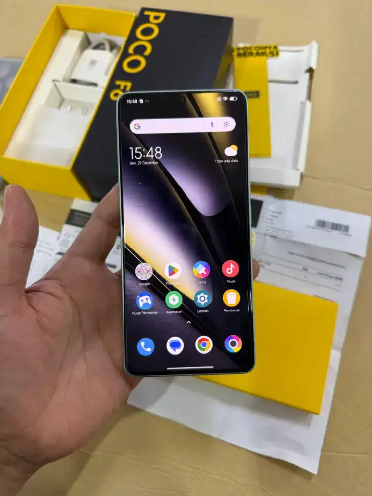Xiaomi Poco F6 12/512GB 5G Fullset Mulus Bekas Resmi
