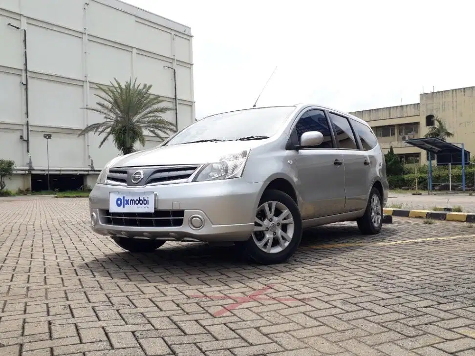 TDP 4,JT Nissan Grand livina 1.5 SV Bensin-MT Abu 2013