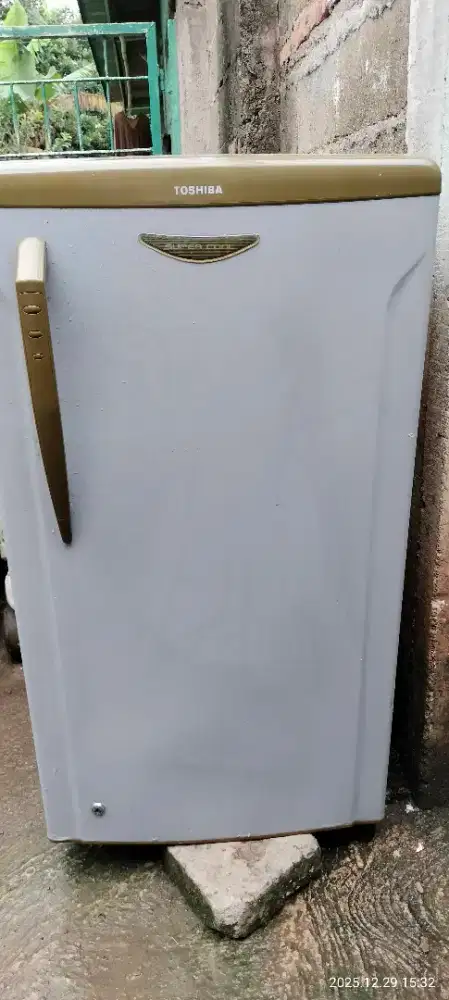 Di jual FREEZER Mati