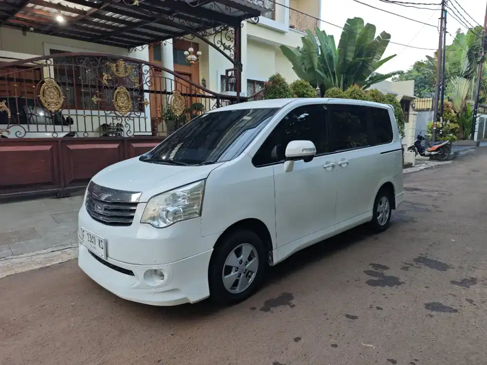 Nav1 V AT Luxury 2014 Cash!!!