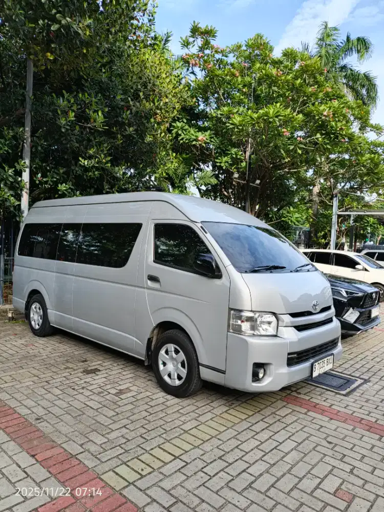 Sewa Hiace termurah
