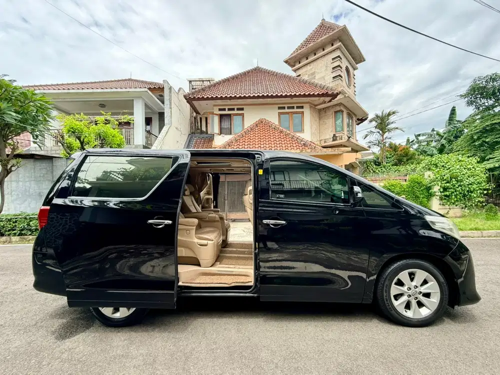 Toyota Alphard 2015 Bensin