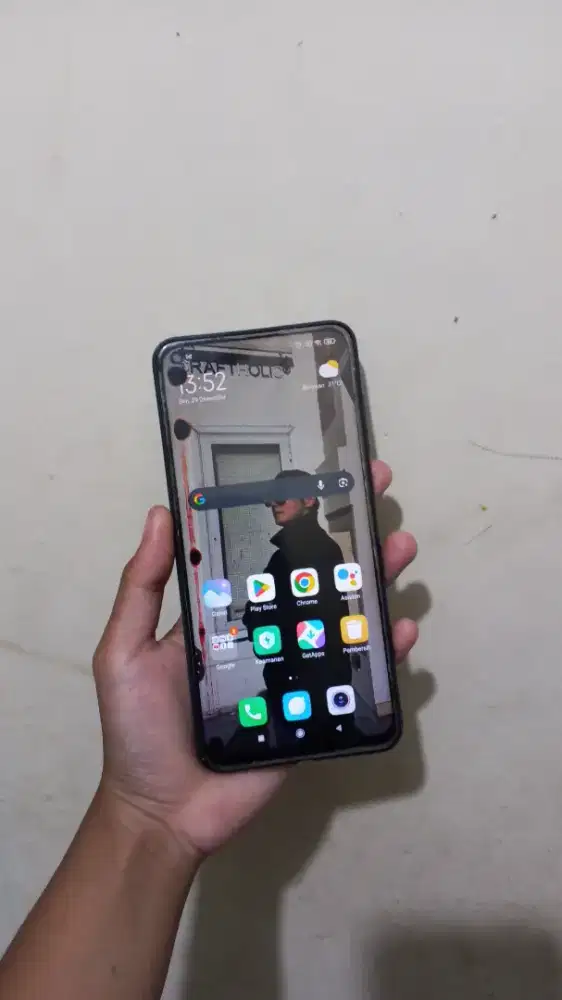 redmi note 9 ram 4/64, minus tompel seperti dipict speaker Sember