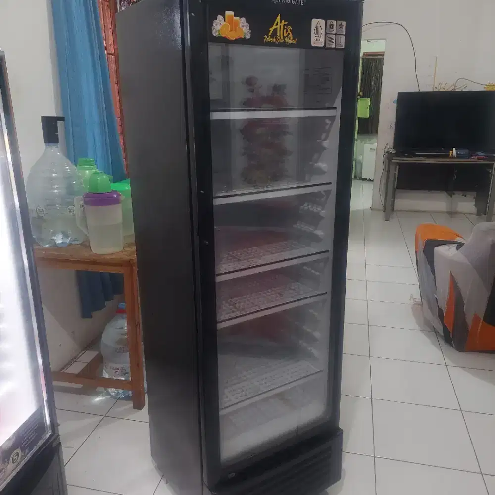 Showcase frigigate 1 tahun jarang pakai