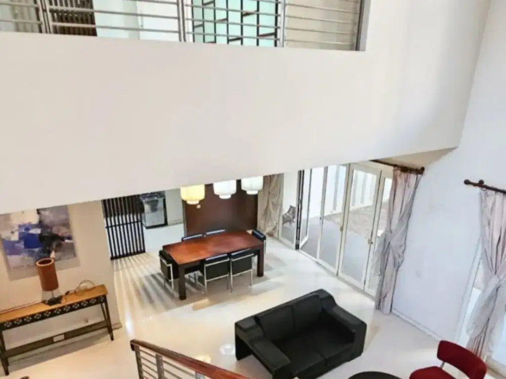 Dijual Rumah citraland diamond hill siap huni , semi furnish