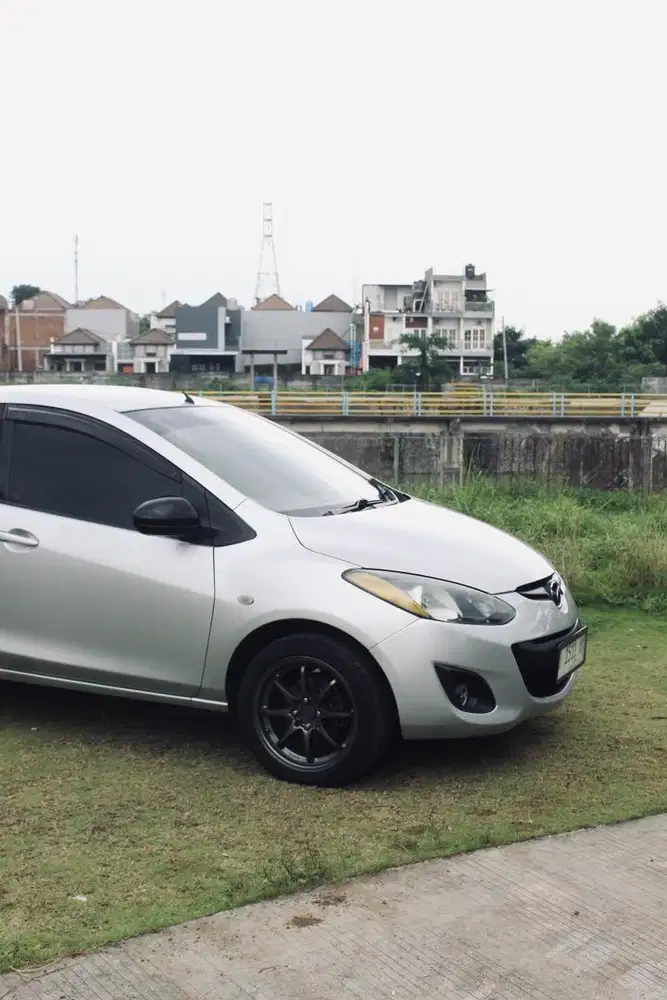 MAZDA 2 STYLE ANAK MUDA - TYPE S MATIC - 2010