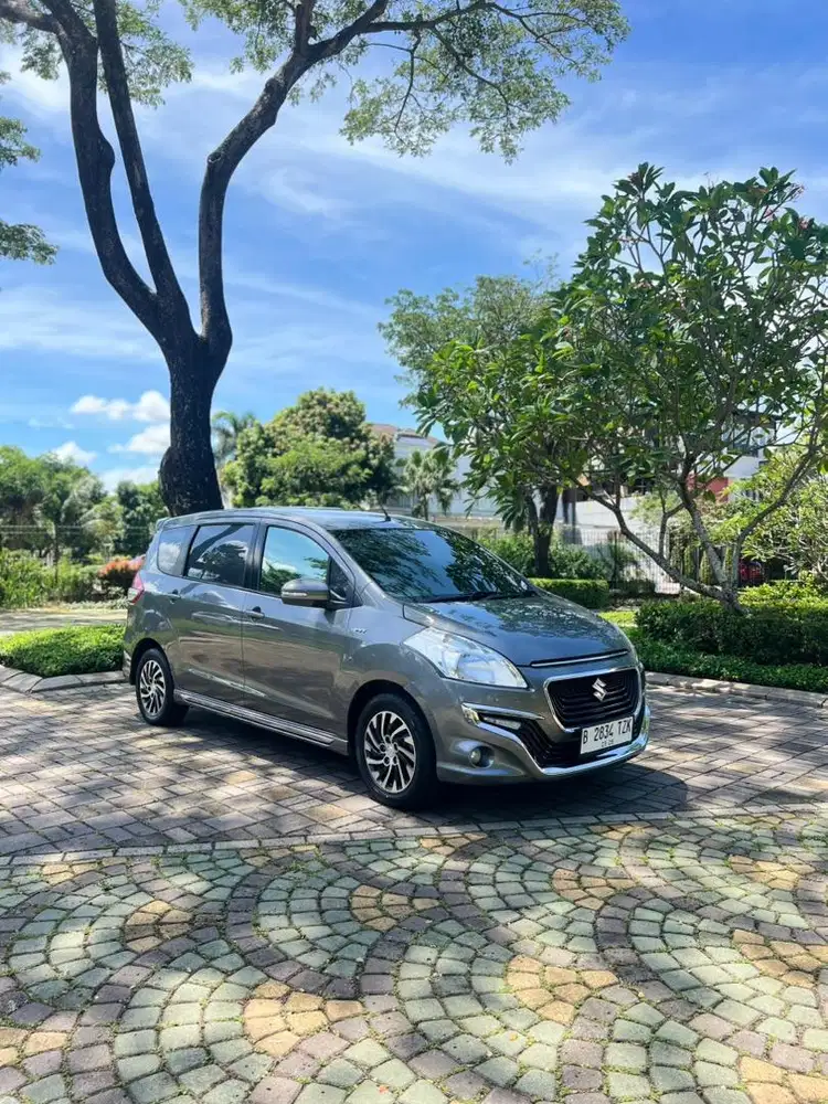 Suzuki Ertiga Dreza AT 2018 2019 Mobil Mulus Bagus like new terbaru