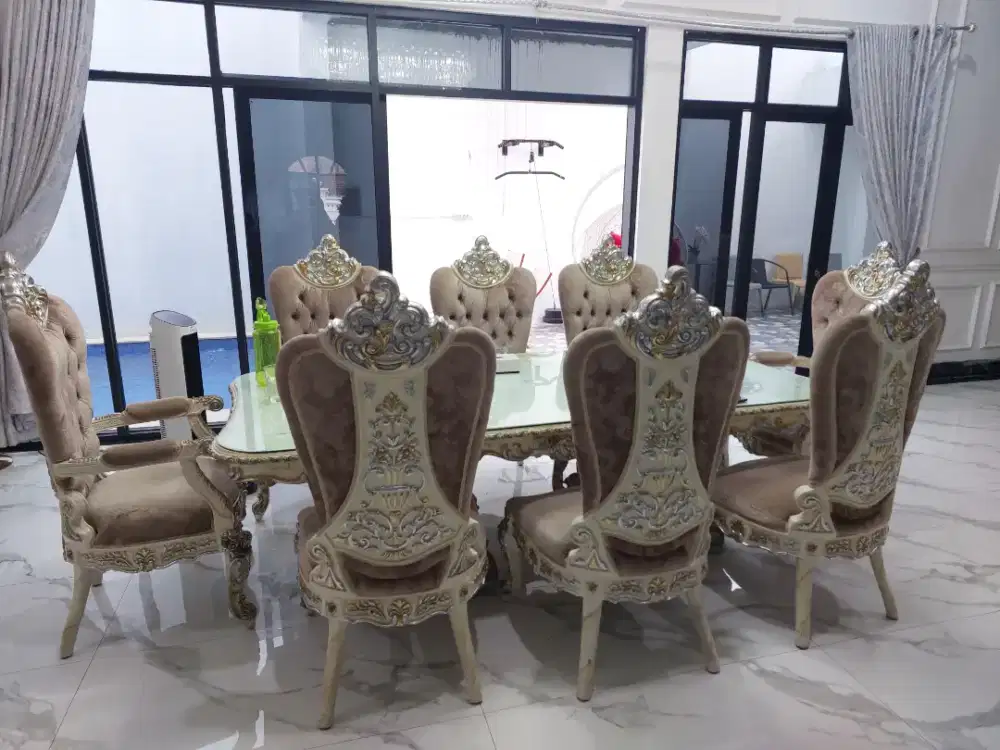 Meja makan mewah eropa klasik kayu jati