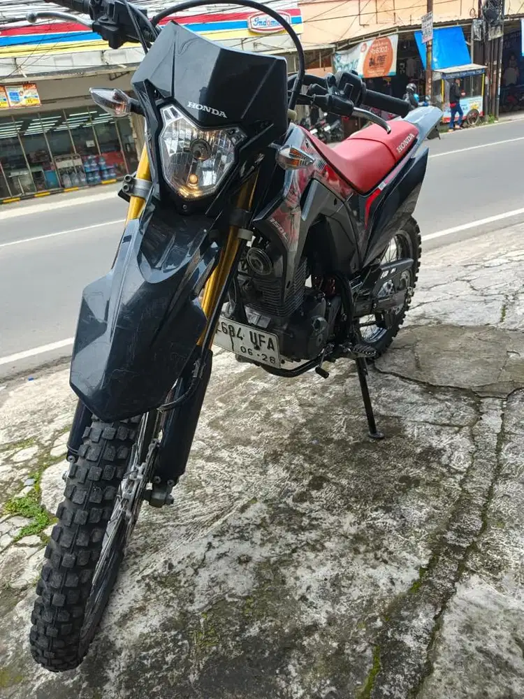 Honda CRF 150 thn 2023