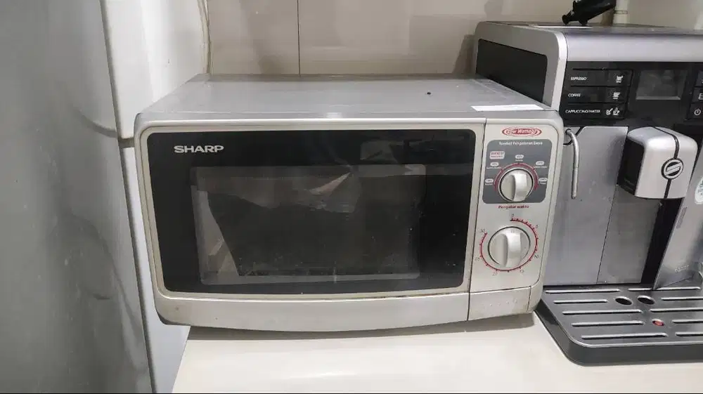 SHARP MICROWAVE 399 W