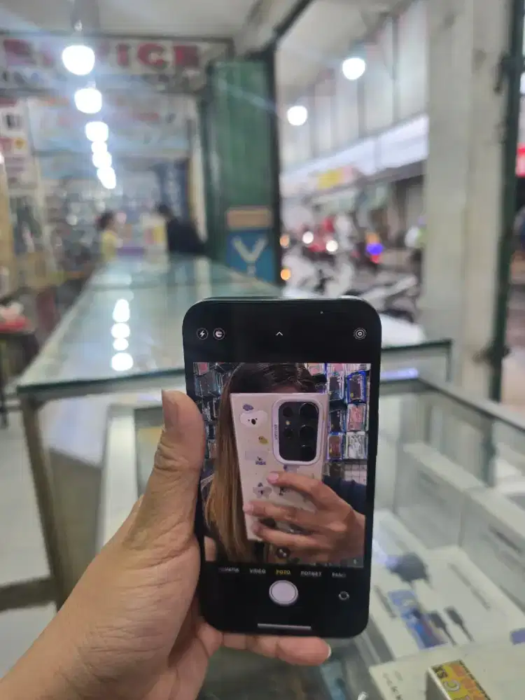 Iphone resmi iphone 13