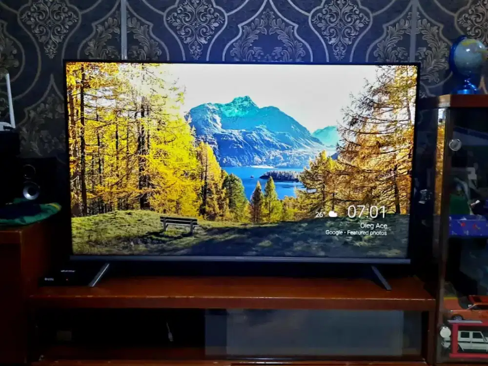 TV LED HISENSE 55 frameless 55 inchi tv android voice note samsung lg