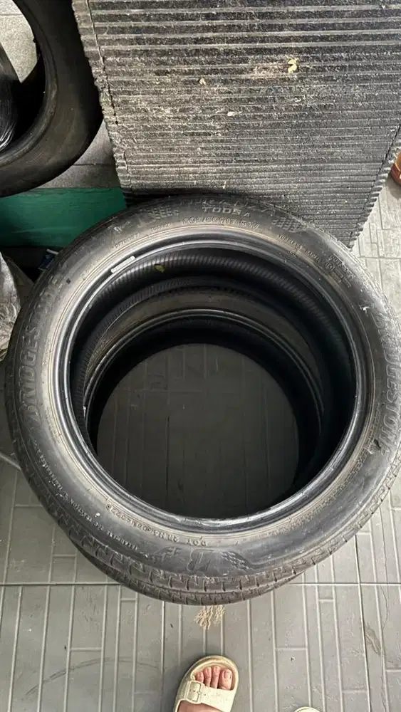 Ban Bridgestone Turanza T005A 205/50 R17