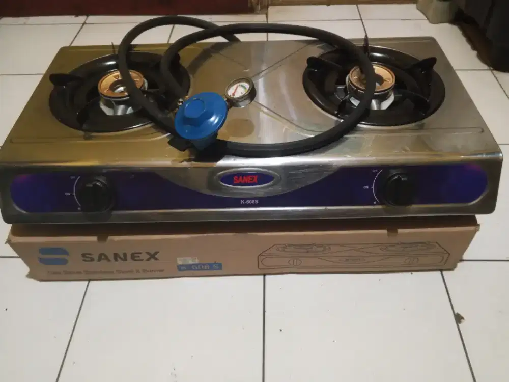 Kompor gas Sanex + selang regulator