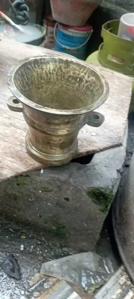 Jual barang antik lumpang kuningan asli