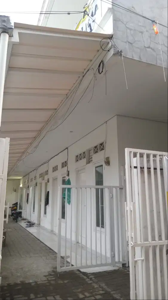 DIJUAL: Rumah Kosan 2 Lantai - 12 Pintu Kota Bekasi Lokasi Strategis