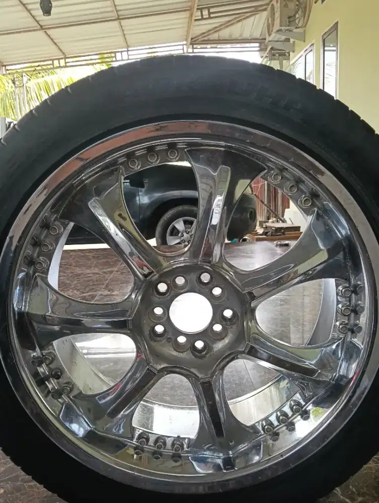 Velg dan ban bekas pemakaian pribadi