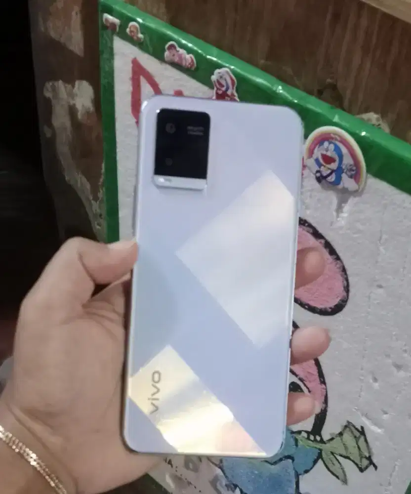 Vivo Y21 ram 4+1/64.