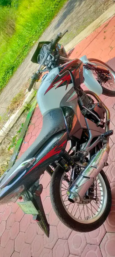 Tiger revo 2011 w Sidoarjo