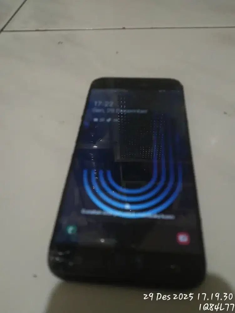 Bismillah jual berkah apa  adanya hp samsung j7 pro batangan