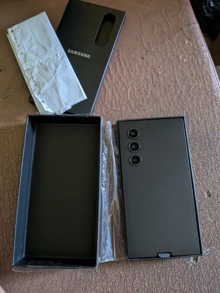 Samsung Galaxy S23 8/256 SEIN