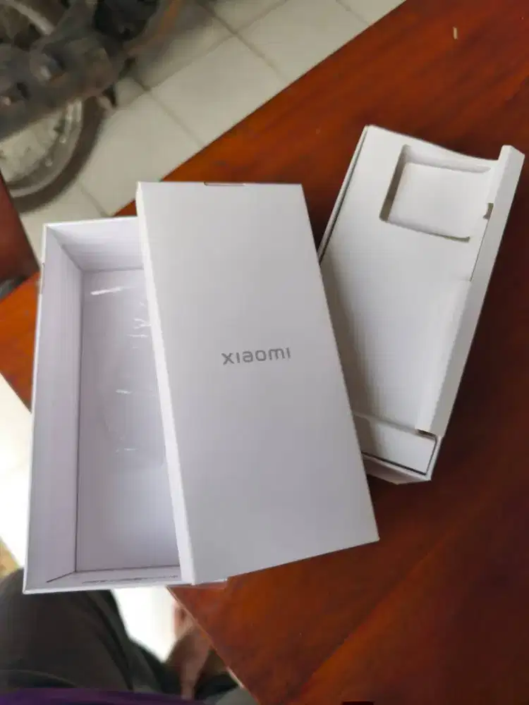 Xiaomi 14 T Pro 12/512 Fullset. Tukar tambah