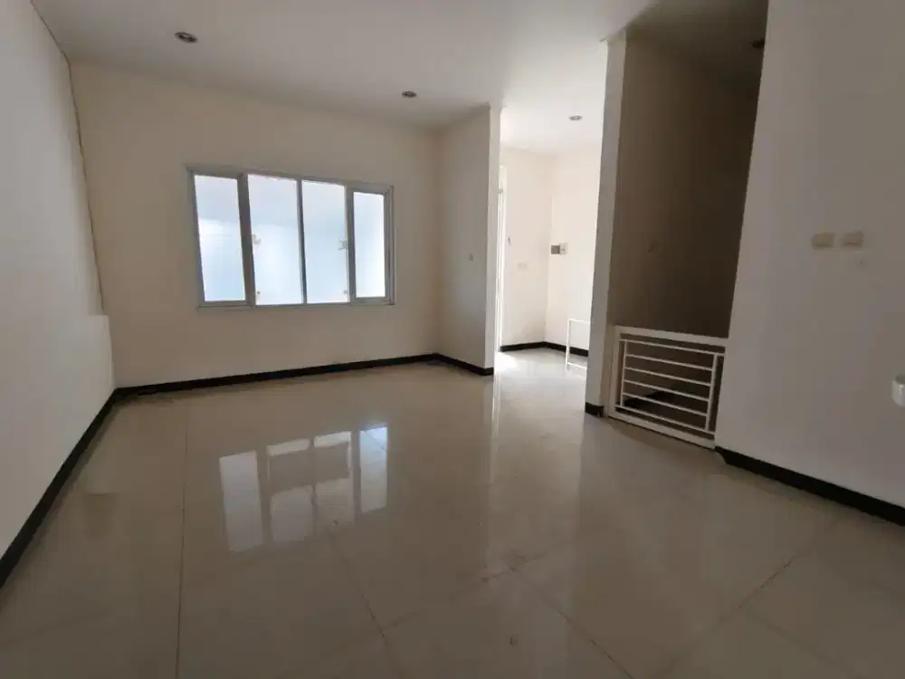 Jual cepat siap pakai rumah di tki 5 sommervile