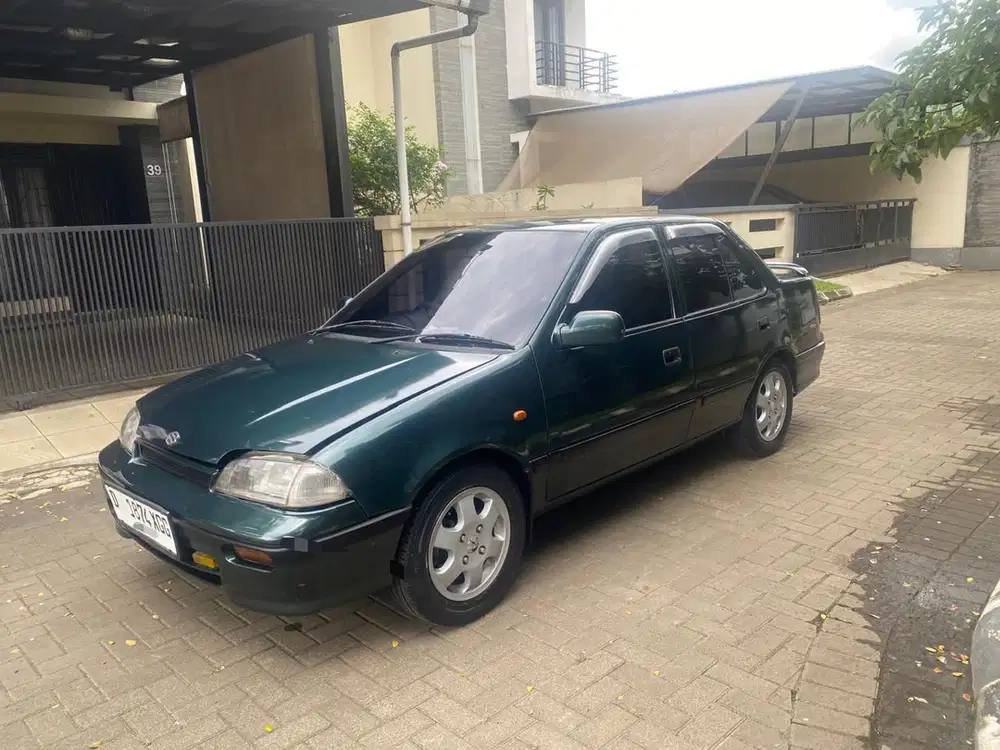Suzuki Esteem 1.6 GT tahun 1995, warna hijau, mulus