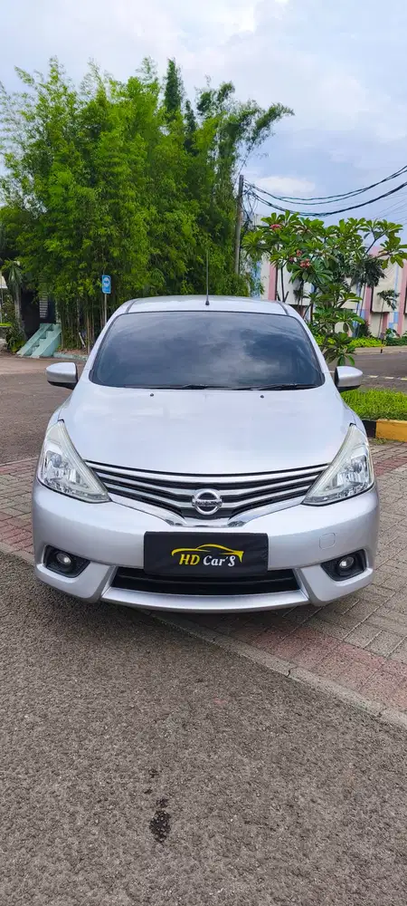 Nissan Grand Livina 1.5 XV CVT 2015 / 2016 Wrn Silver Mulus Terawat