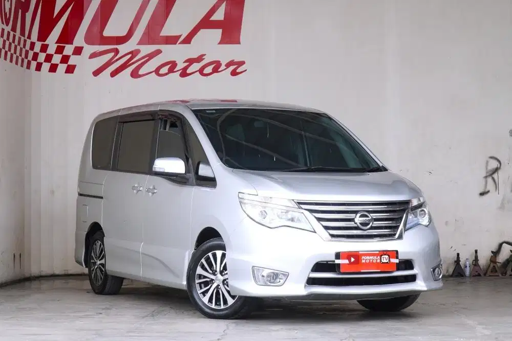NISAN SERENA HWS A/T 2015 SILVER