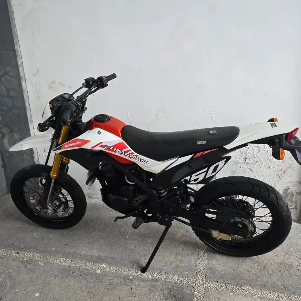 Dijual kawakasi Dtrucker tahun 2016