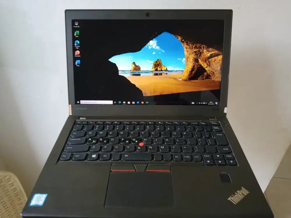 Lenovo thinkpad x270 i5 ram 16 ssd 256gb ngebut