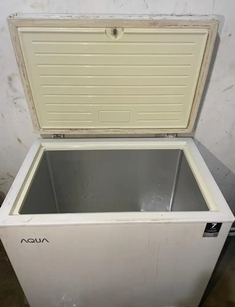 Chest Freezer AQUA AQF 220 MC 200 Liter